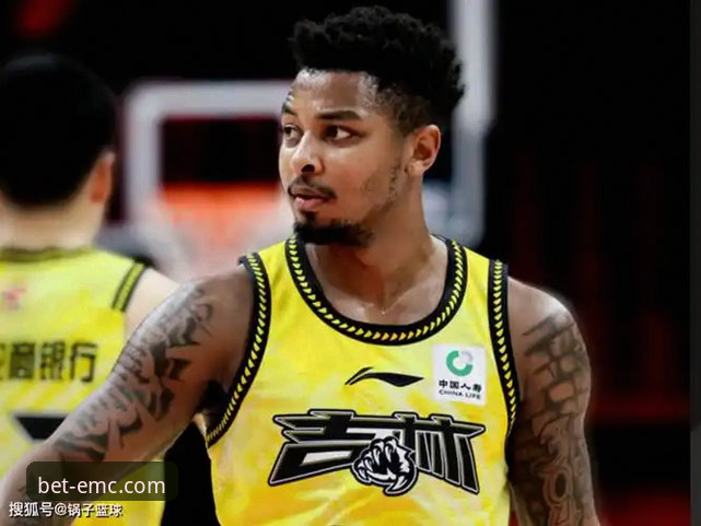 易倍体育官网下载 皮特森38分导演逆转,北京连胜终结:一场关于韧性与临场调整的深度解析