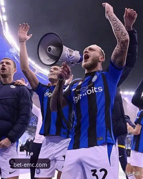 【emc易倍体育平台深度观察】国米铁卫首球背后的战术密码：从阿坎吉采访看现代后卫的攻防哲学